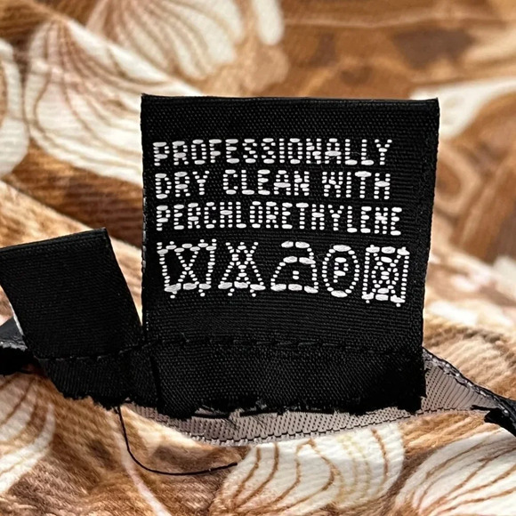 Y2K Etcetera Brown Dusty Pink Filigree Lotus Print Flare Crop Leg Jeans Size 4. - Picture 7 of 7